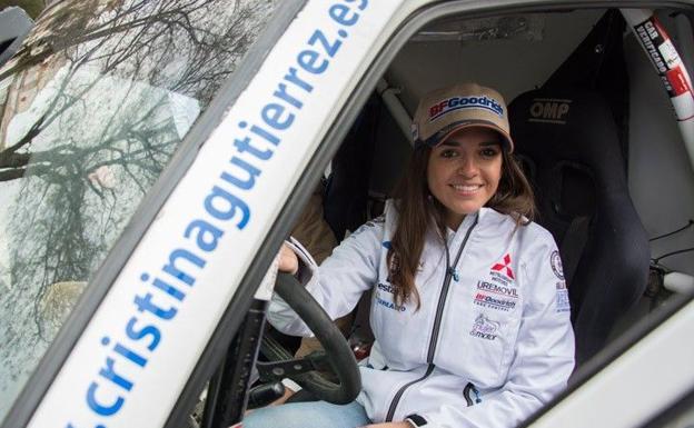 Cristina Gutiérrez a los mandos de su Mitsubishi/GIT