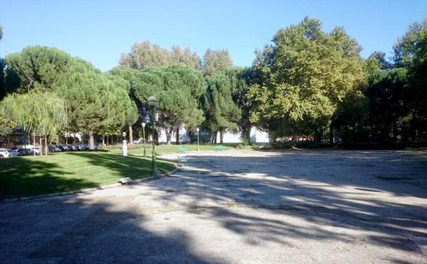 El parque de la Cruz Roja está a la espera de su rehabilitación/IAC