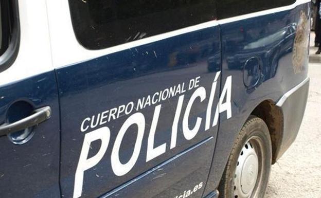 Detienen a un hombre por agredir a su pareja y a un policía en Burgos