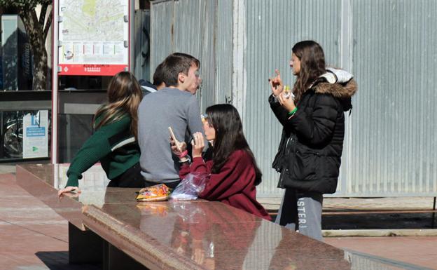 En muchos casos, los jóvenes sienten que la sociedad no tiene en cuenta sus necesidades/Rodrigo González Ortega