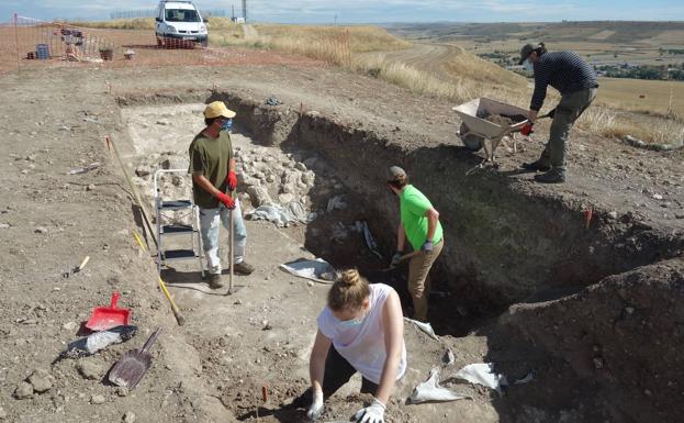 El Poblado Prerromano Del Cerro De Casterreno Centrara La Campana De Excavaciones En Sasamon Y Olmillos Burgosconecta